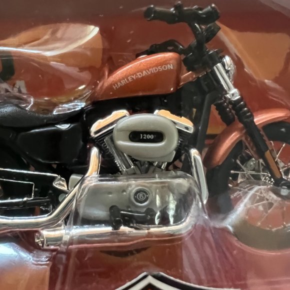 2007 Harley Davidson XL 1200N Nightster Brown Series 38 Maisto 1:18 Scale Model - Picture 6 of 8